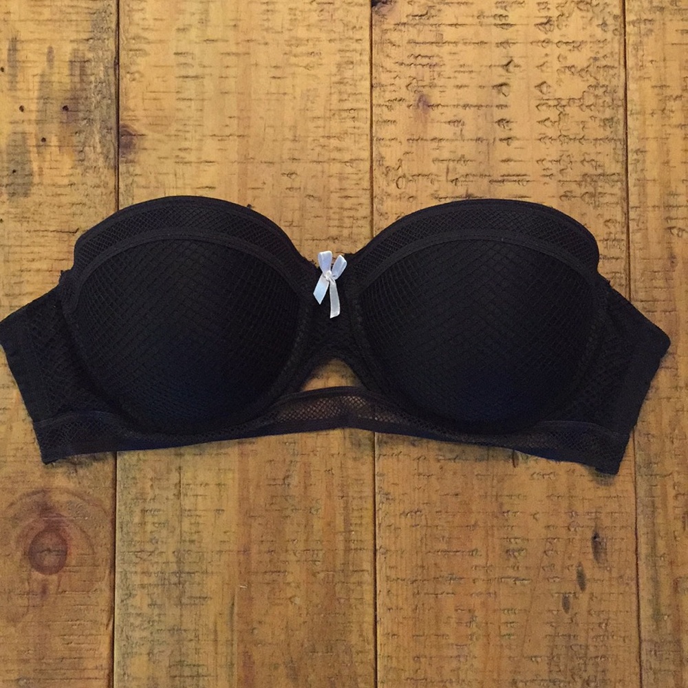 Body Frosting Black Strapless Fishnet Bra